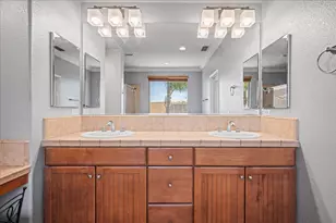 5114 Blossom Ranch Dr, Elk Grove, CA 95757 - Photo 35