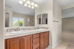 15939 Crescent Park Cir, Lathrop, CA 95330 - Photo 33