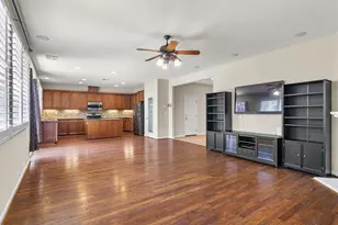 15939 Crescent Park Cir, Lathrop, CA 95330 - Photo 3
