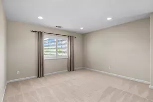 15939 Crescent Park Cir, Lathrop, CA 95330 - Photo 23