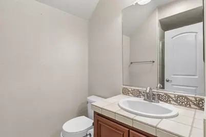 15939 Crescent Park Circle, Lathrop, CA 95330 - Photo 19