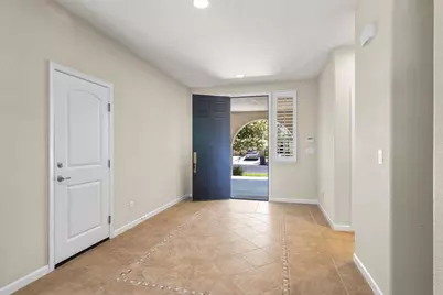 15939 Crescent Park Circle, Lathrop, CA 95330 - Photo 5