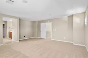 15939 Crescent Park Cir, Lathrop, CA 95330 - Photo 23