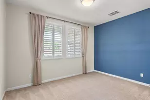 15939 Crescent Park Cir, Lathrop, CA 95330 - Photo 17