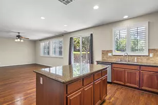 15939 Crescent Park Cir, Lathrop, CA 95330 - Photo 13