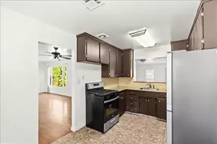 1213 Adel St, Modesto, CA 95350 - Photo 11