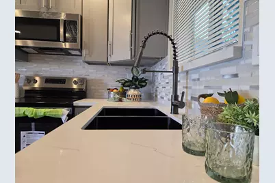 1645 Chronicle Avenue, Stockton, CA 95205 - Photo 11