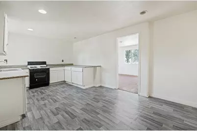 941 Burkett Avenue, Stockton, CA 95205 - Photo 25