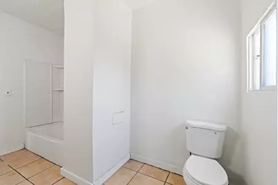 941 Burkett Avenue, Stockton, CA 95205 - Photo 17