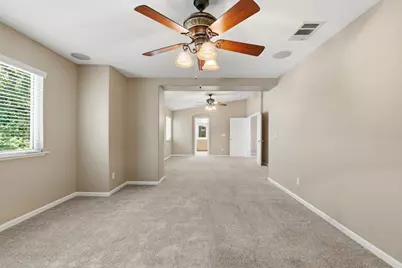 10422 Henshaw Drive, Stockton, CA 95219 - Photo 35