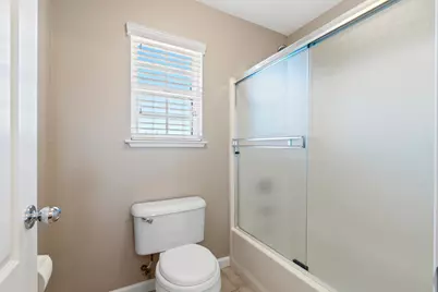 10422 Henshaw Drive, Stockton, CA 95219 - Photo 31