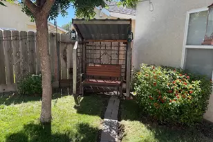 304 Peachcrest Ct, Oakdale, CA 95361 - Photo 21