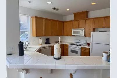 304 Peachcrest Court, Oakdale, CA 95361 - Photo 11