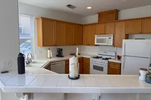 304 Peachcrest Ct, Oakdale, CA 95361 - Photo 11