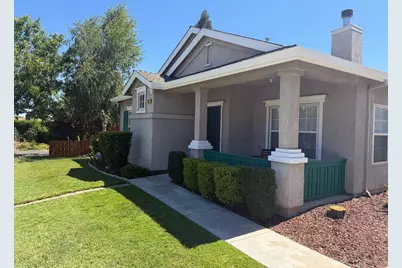 304 Peachcrest Court, Oakdale, CA 95361 - Photo 3