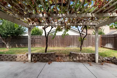 2061 Royal Wood Lane, Turlock, CA 95380 - Photo 41