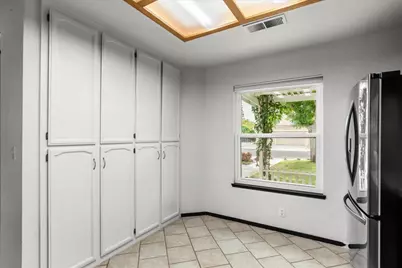 2061 Royal Wood Lane, Turlock, CA 95380 - Photo 11