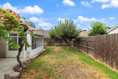 2061 Royal Wood Lane, Turlock, CA 95380 - Photo 45