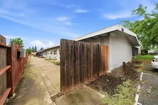 2605 Albatross Wy, Sacramento, CA 95815 - Photo 7