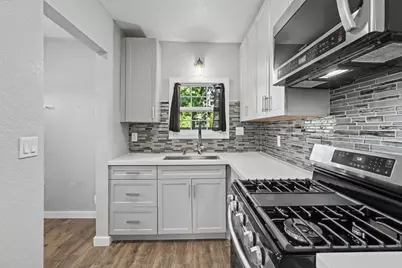 3201 San Jose Way, Sacramento, CA 95817 - Photo 9