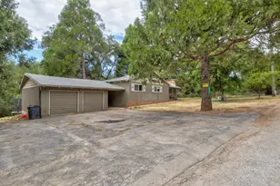 8706 Hidden Valley Rd, Mountain Ranch, CA 95246 - Photo 23