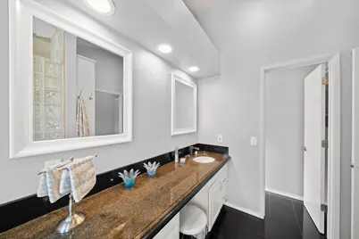 8660 N Delahye Circle, Sacramento, CA 95828 - Photo 25