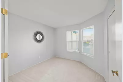 8660 N Delahye Circle, Sacramento, CA 95828 - Photo 29