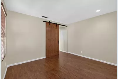 10177 Lofton Way, Elk Grove, CA 95757 - Photo 7
