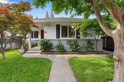 924 9th Avenue, Sacramento, CA 95818 - Photo 1