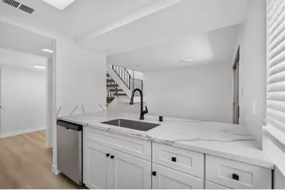 4215 Brookfield Drive, Sacramento, CA 95823 - Photo 11