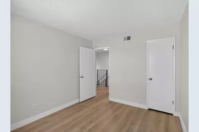 4215 Brookfield Drive, Sacramento, CA 95823 - Photo 27