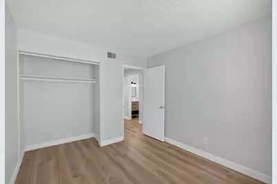 4215 Brookfield Drive, Sacramento, CA 95823 - Photo 25