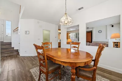 6650 Chesterbrook Drive, Elk Grove, CA 95758 - Photo 9