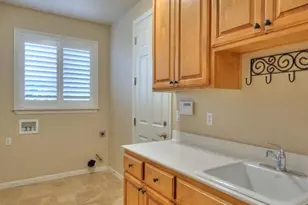 565 Bodeson Ct, Ripon, CA 95366 - Photo 41