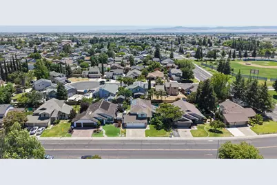 1552 Parkview Street, Manteca, CA 95337 - Photo 49
