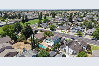 1552 Parkview Street, Manteca, CA 95337 - Photo 45