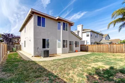 8406 Kingmont Way, Elk Grove, CA 95624 - Photo 55