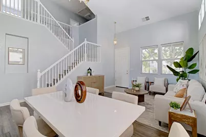 8406 Kingmont Way, Elk Grove, CA 95624 - Photo 9