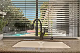 6710 Steamboat Way, Sacramento, CA 95831 - Photo 11