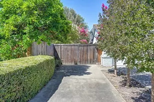 6710 Steamboat Way, Sacramento, CA 95831 - Photo 19