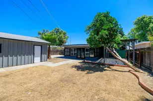 325 Oakshire Ave, Modesto, CA 95354 - Photo 33