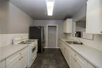 325 Oakshire Avenue, Modesto, CA 95354 - Photo 15
