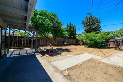 325 Oakshire Avenue, Modesto, CA 95354 - Photo 35