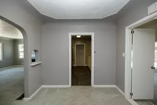 325 Oakshire Ave, Modesto, CA 95354 - Photo 13