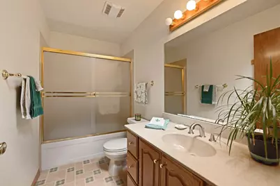 2516 Bay Court, Stockton, CA 95204 - Photo 15