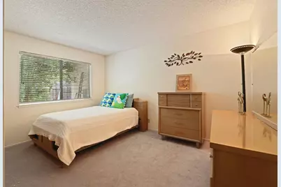 2516 Bay Court, Stockton, CA 95204 - Photo 19
