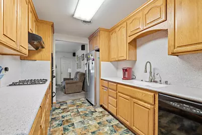 808 Ford Court, Modesto, CA 95350 - Photo 7