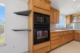6572 Wisconsin Ave, Arbuckle, CA 95912 - Photo 7