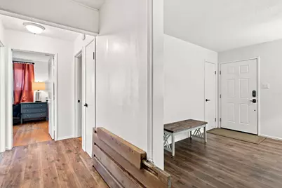 610 E Robinhood Drive, Stockton, CA 95207 - Photo 19
