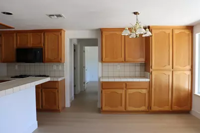 8208 Dressage Way, Sacramento, CA 95829 - Photo 15